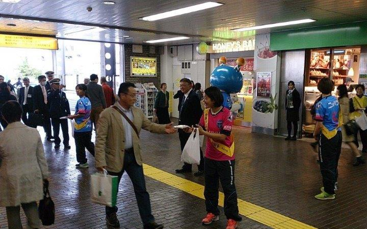 ニッパツ横浜シーガルズ　出口春奈選手　戸塚警察署　交通安全イベント