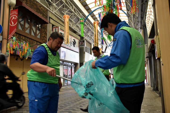 第106回清掃活動　弘明寺商店街